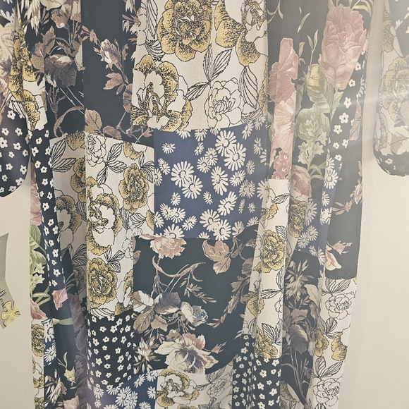 Floral Patchwork Dress - Picture 9 of 9